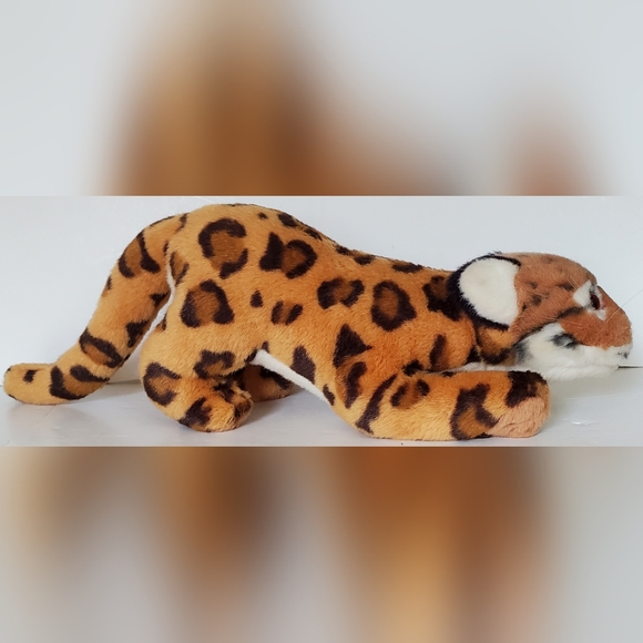 K&M Vintage 1997 Jaguar Realistic Plush Stuffed Animal Orange Eyes - EUC - Picture 2 of 9